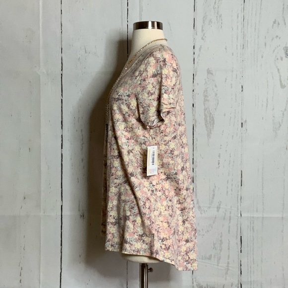 LuLa Roe Classic T-M - Picture 8 of 10